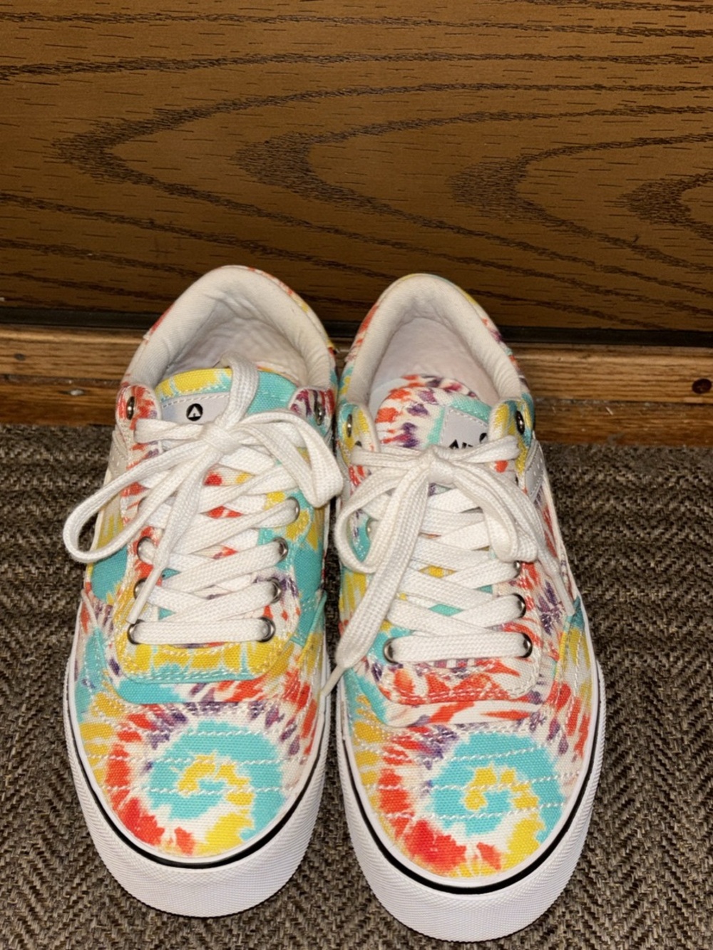 Airwalk Tie-Dye Low-Top Sneakers - White, Turquoise, Yellow, Red